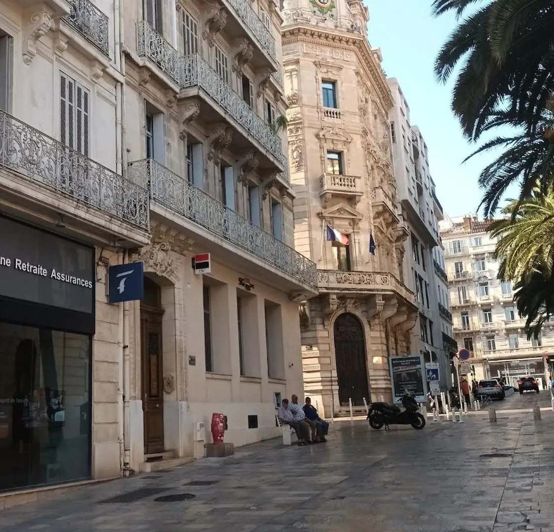 Studio En Plein Coeur De Toulon ! 0*,